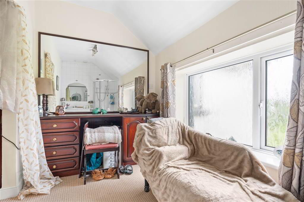 48 Moorfields Road 25 of 40