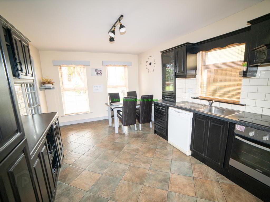 10 Meelish Close, John, B Keane Road 8 of 35