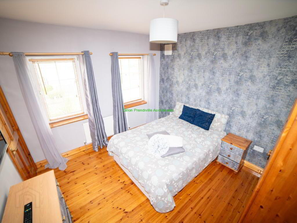 10 Meelish Close, John, B Keane Road 16 of 35