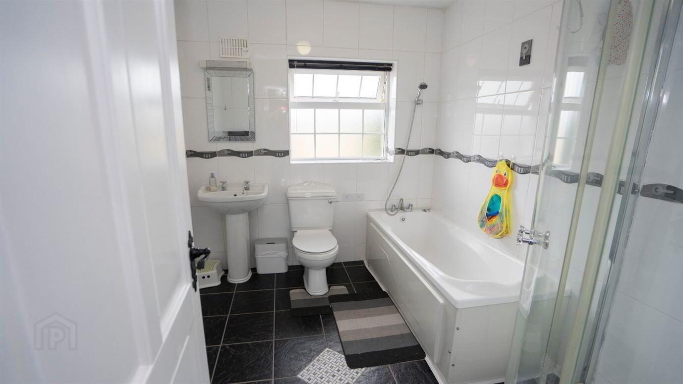 37 Glyde View 11 of 24