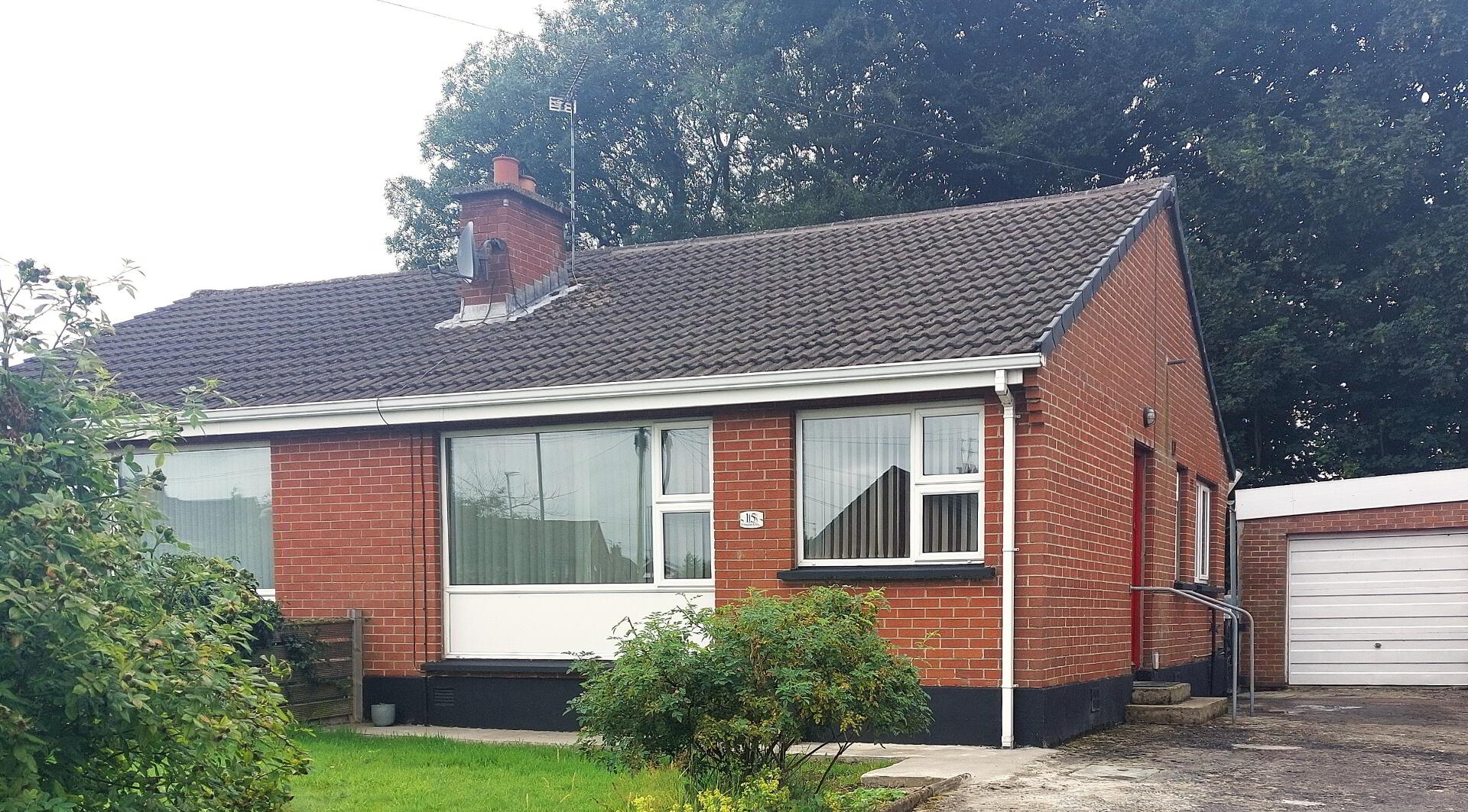 15 Hampton Crescent 1 of 13