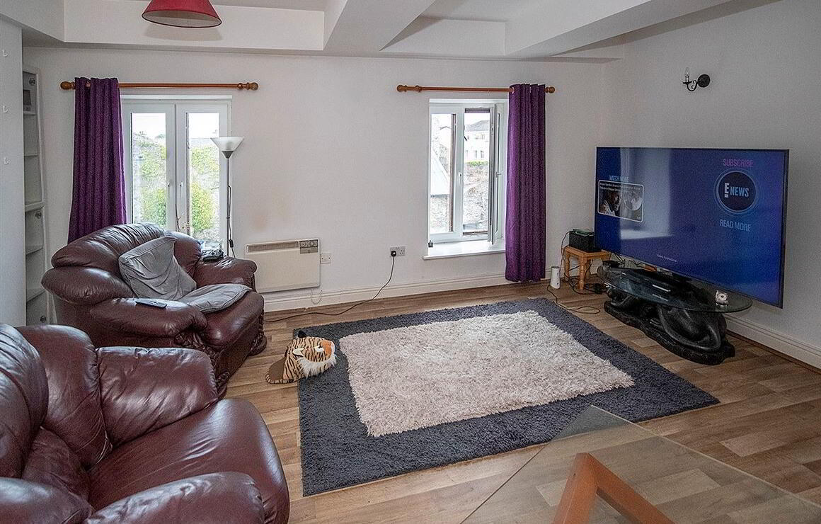 Apartment 8 Moloney Stores 4 of 9
