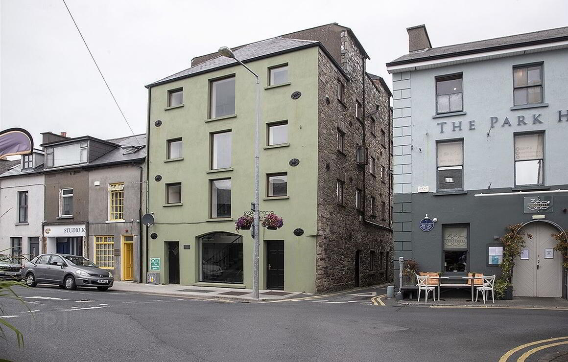 Apartment 8 Moloney Stores 1 of 10