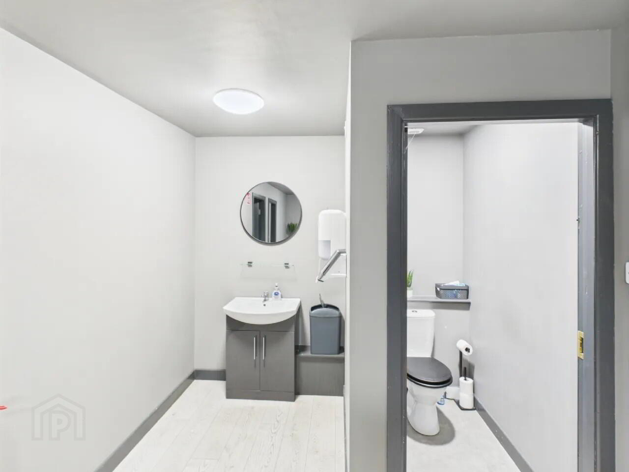 Unit 5c, Six Cross Roads Business Park 13 of 15
