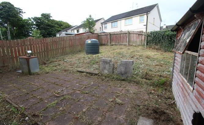 10 Scotshouse Close 14 of 14