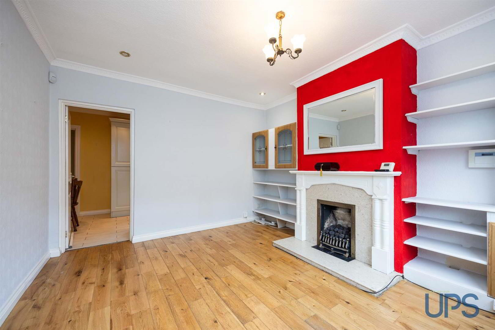 6 Iveagh Crescent 3 of 23