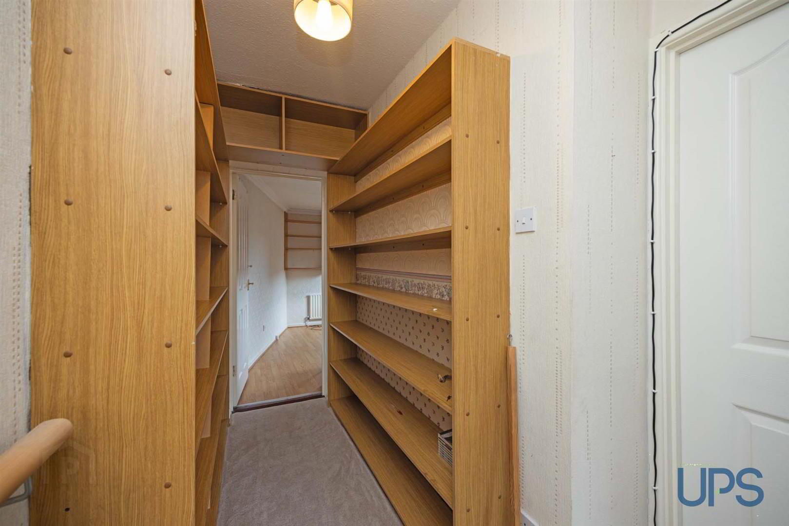 6 Iveagh Crescent 15 of 23