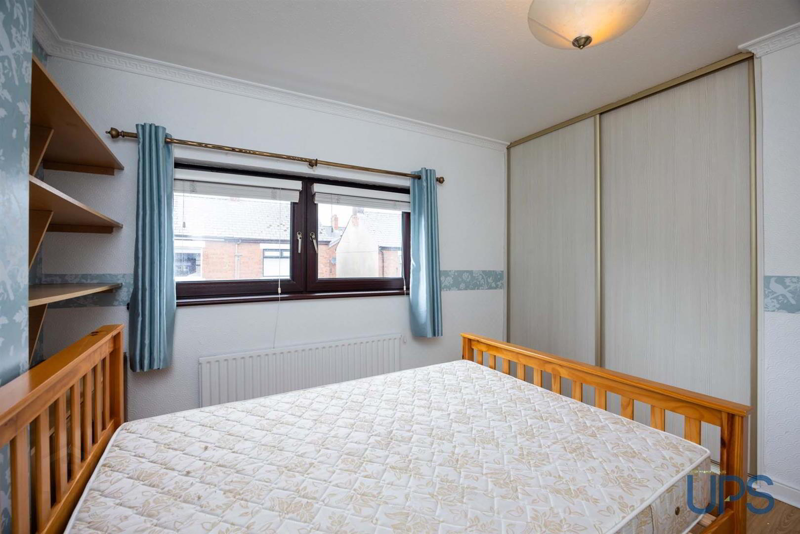 6 Iveagh Crescent 17 of 23