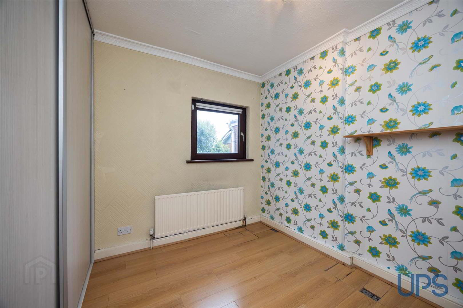 6 Iveagh Crescent 18 of 23