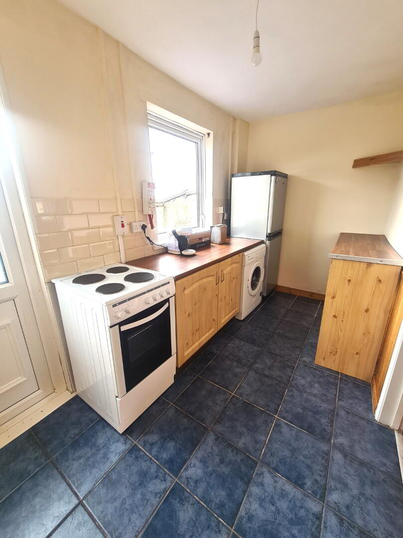 Roulston Avenue 3 of 9