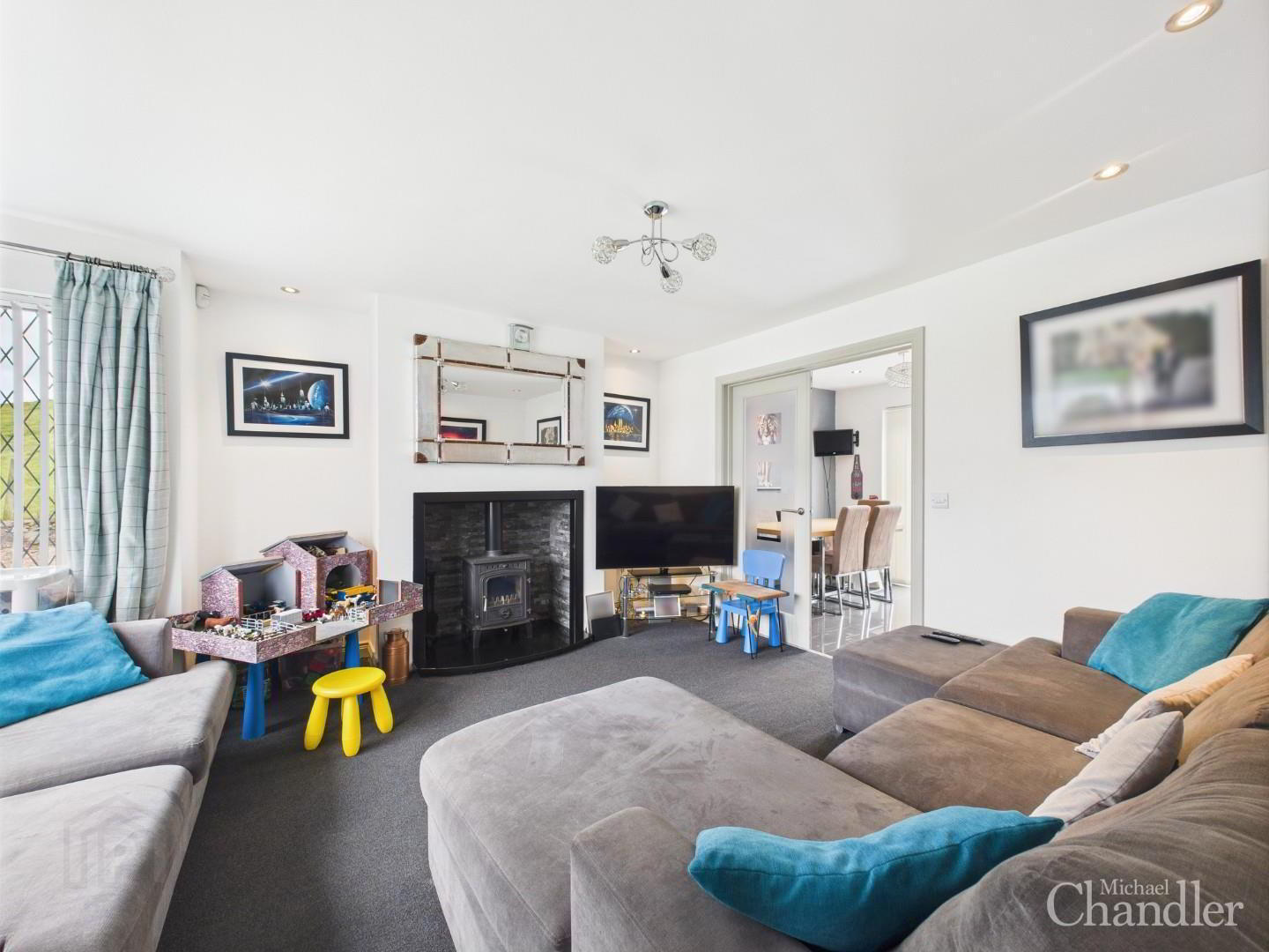 47 Winchester Road 3 of 16