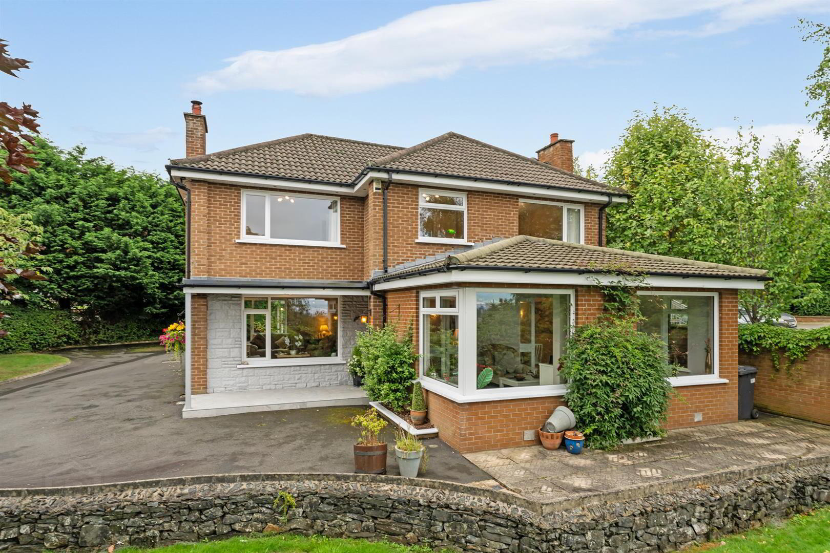 3 Willowbank Crescent 1 of 39