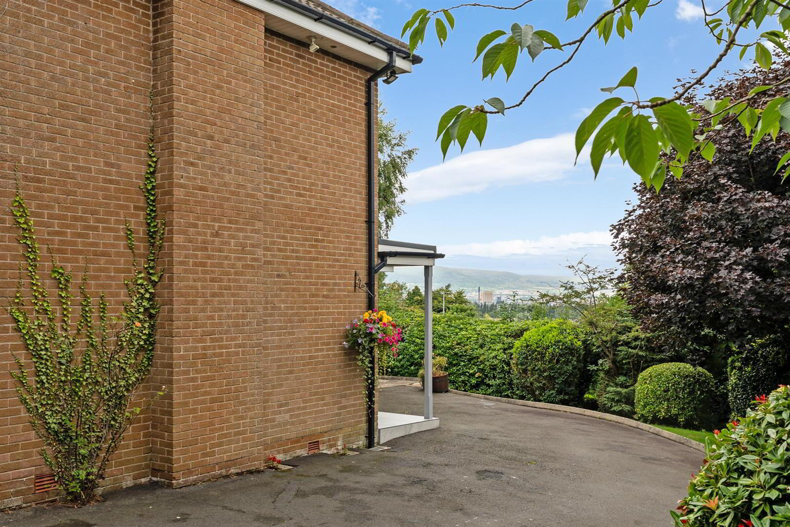 3 Willowbank Crescent 34 of 39