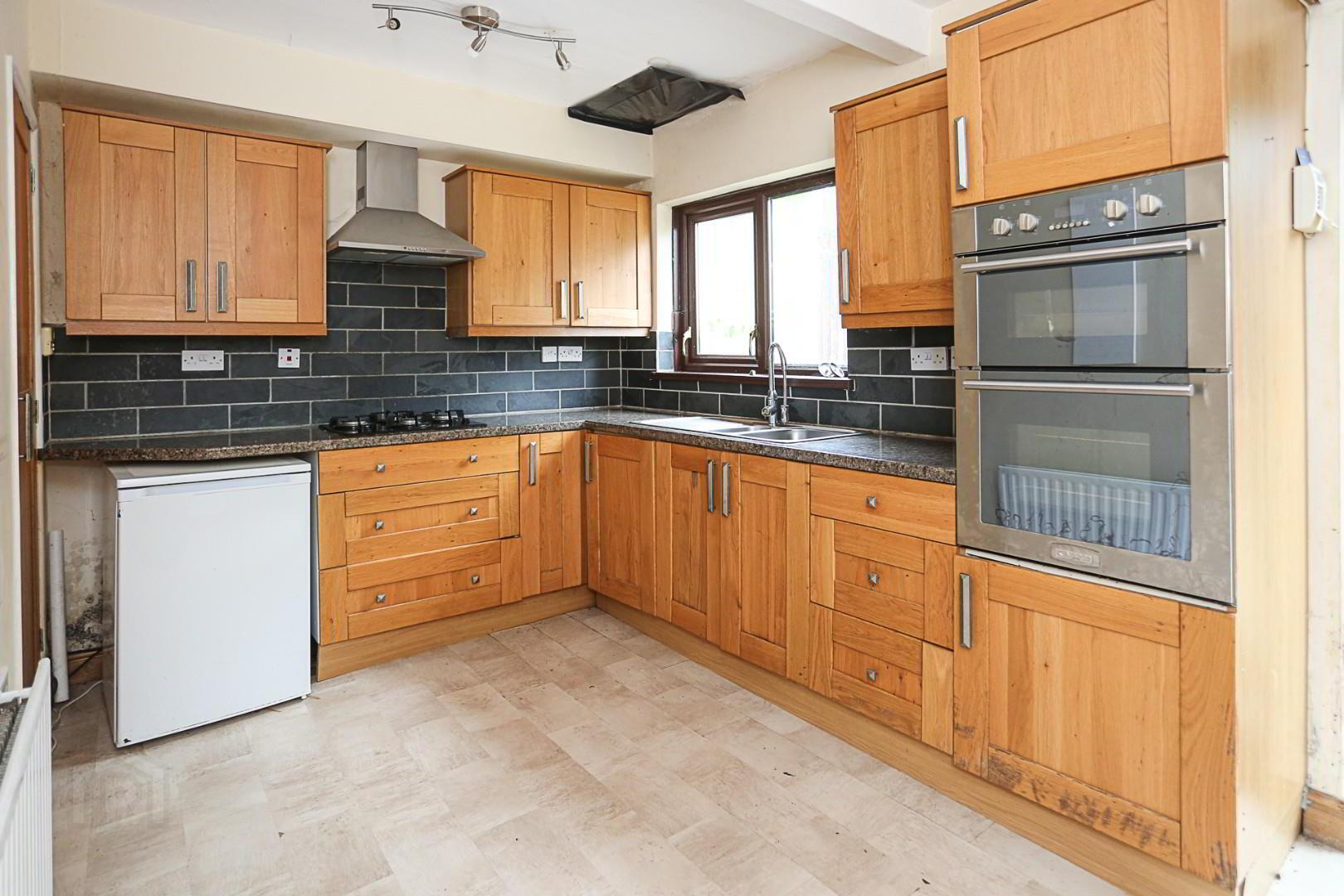 11 Springwell Park 4 of 10