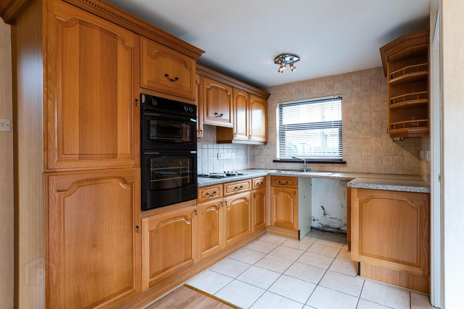 15 Lenamore Park 7 of 21