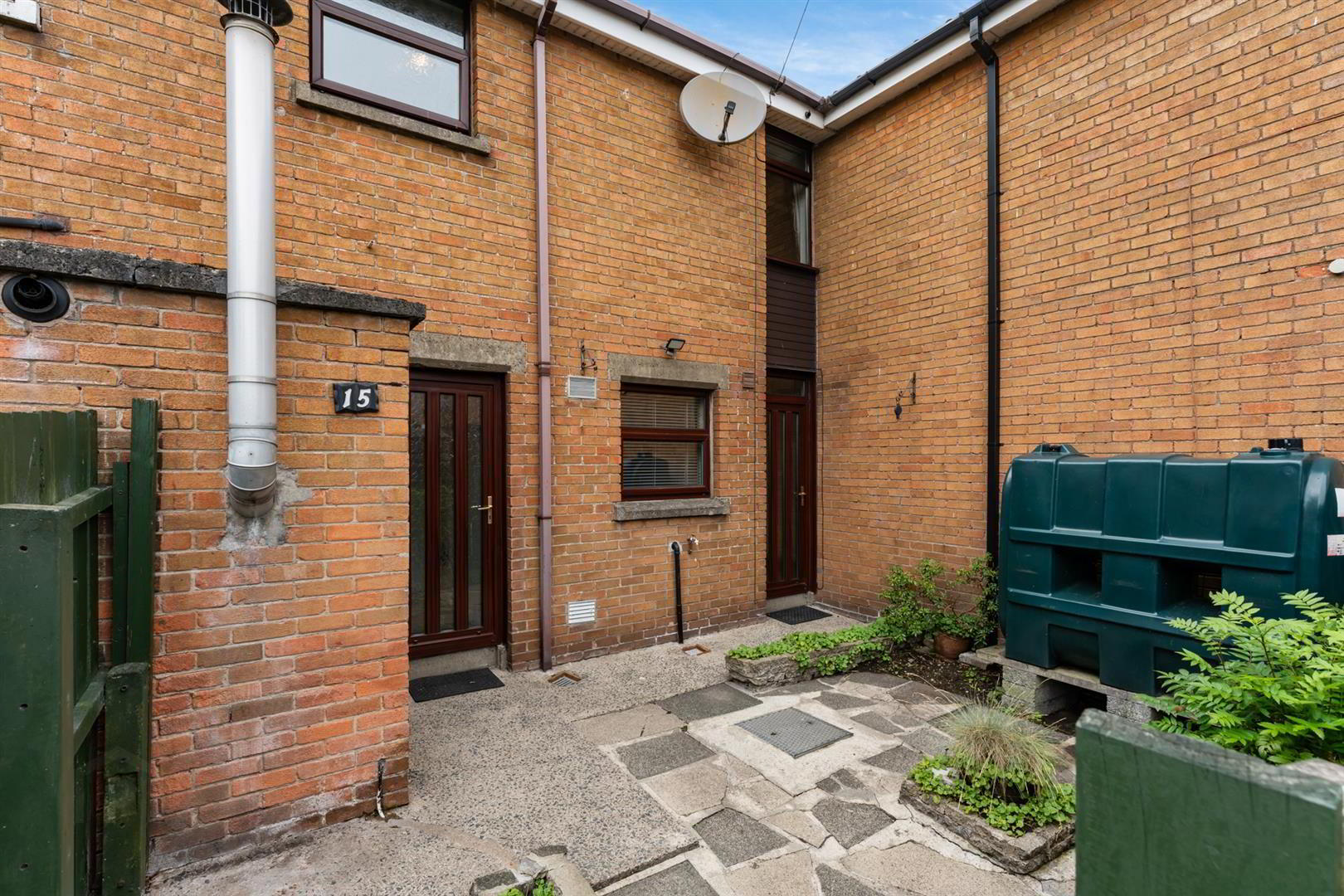 15 Lenamore Park 19 of 21