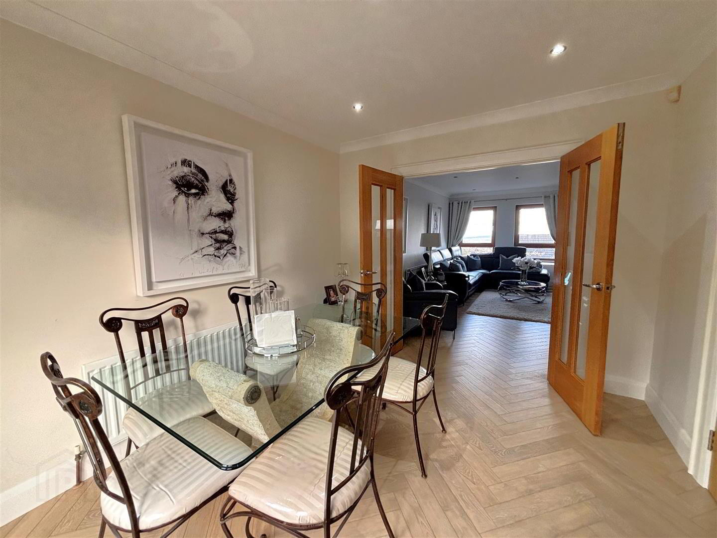 25 Lyndhurst View Avenue 17 of 35
