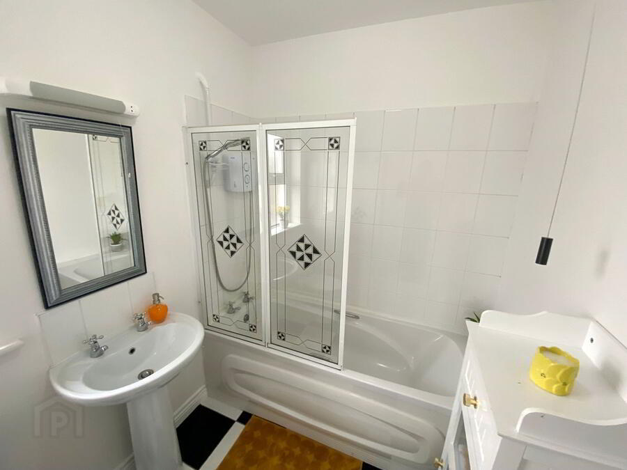 Apartment 5 The Beeches 18 of 25