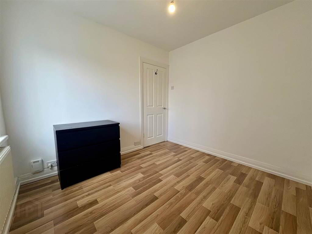 13 Mayfair Avenue 11 of 14