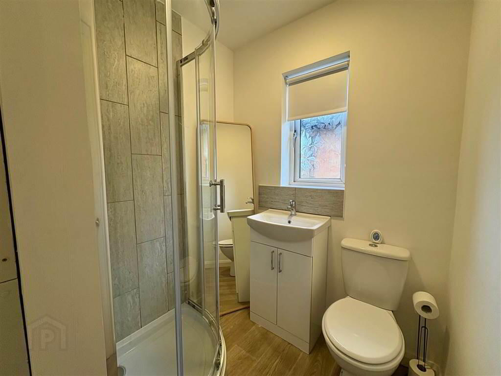 13 Mayfair Avenue 12 of 14