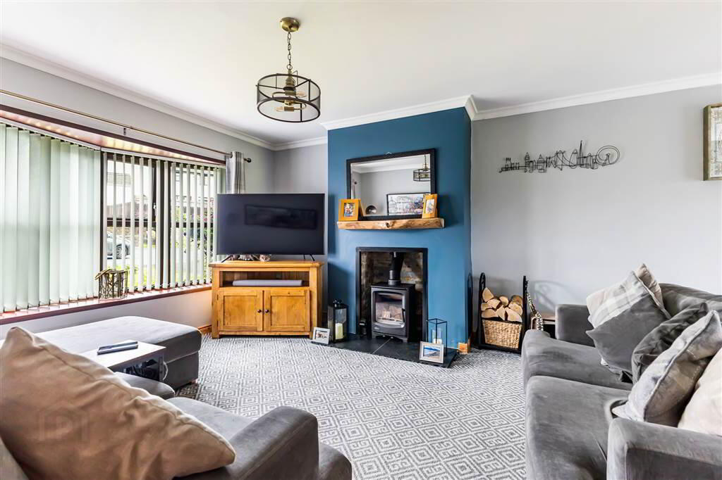 12 Ashvale Heights 6 of 31