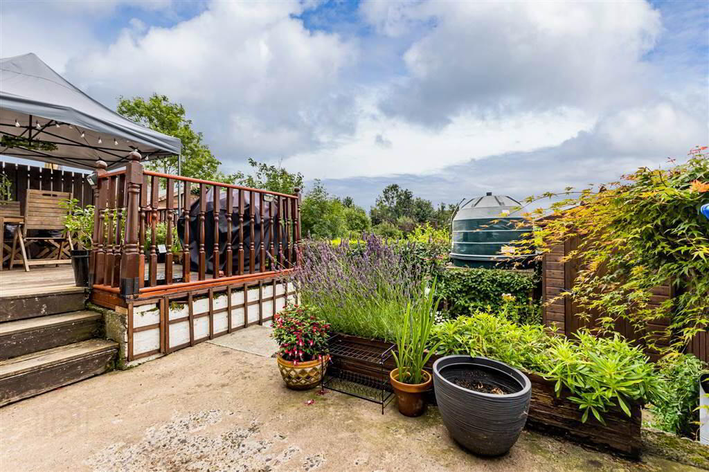 12 Ashvale Heights 27 of 31