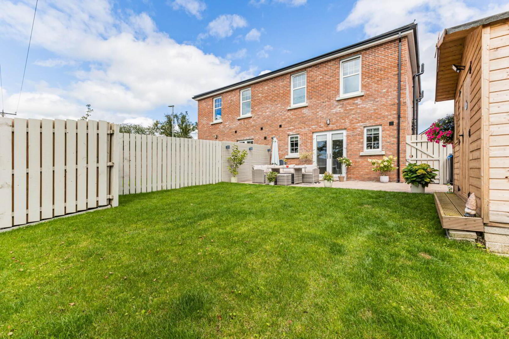 75 Sir Richard Wallace Gardens 27 of 28