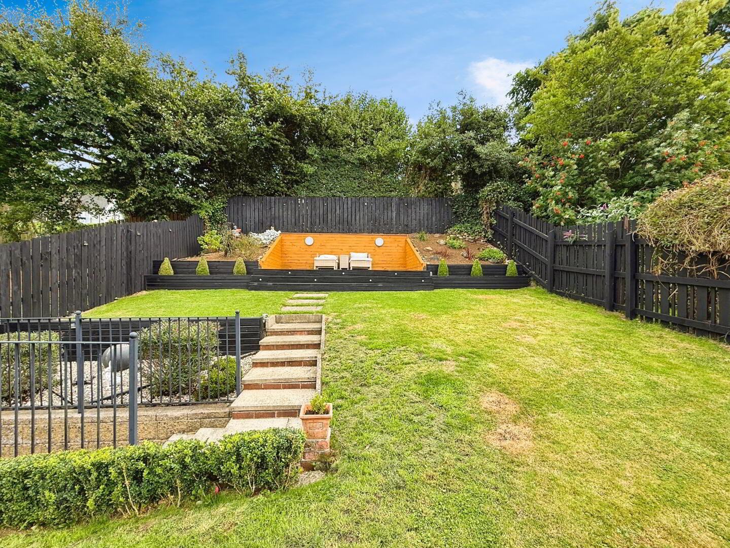 2 Greenvale Grove 35 of 39