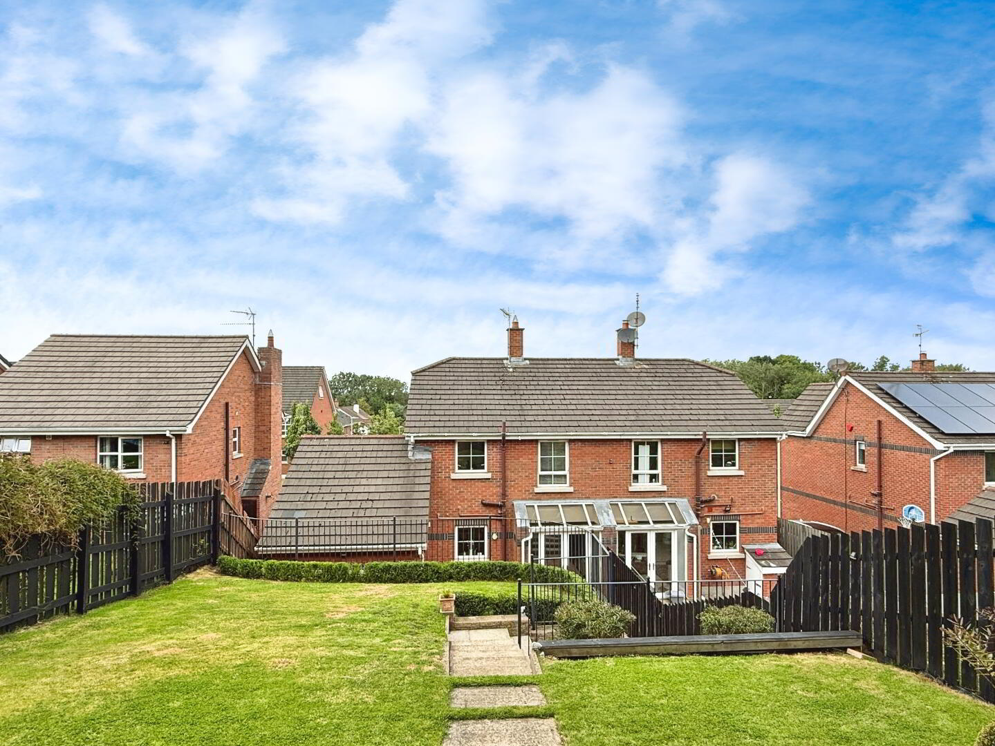 2 Greenvale Grove 39 of 39