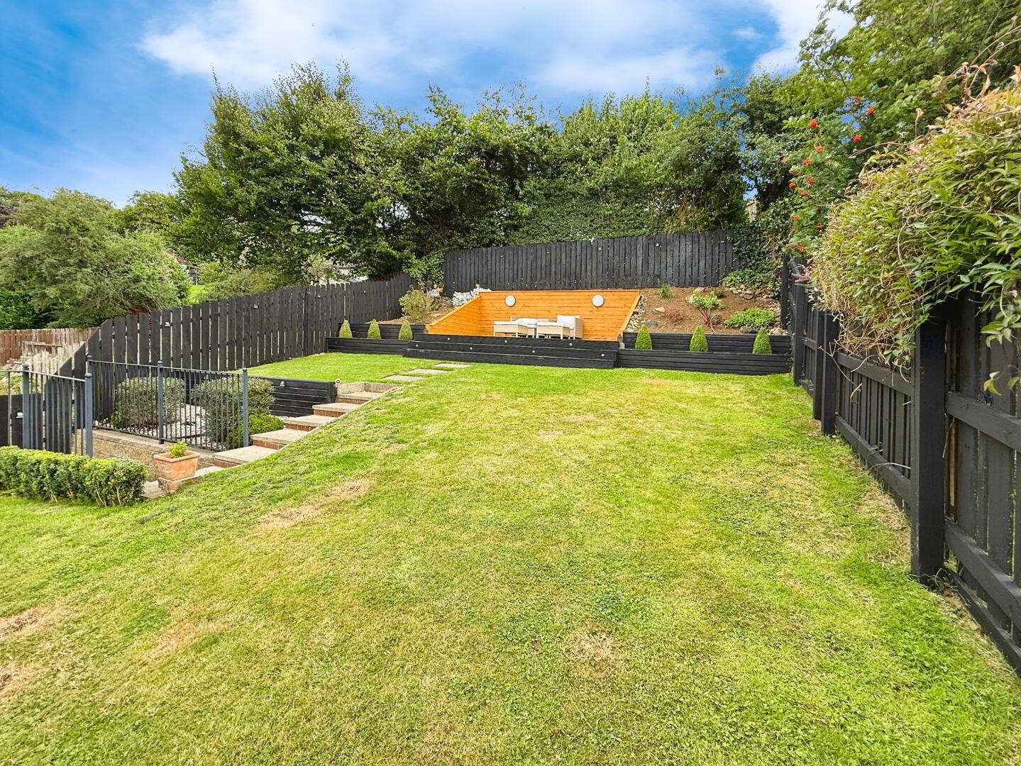 2 Greenvale Grove 37 of 39