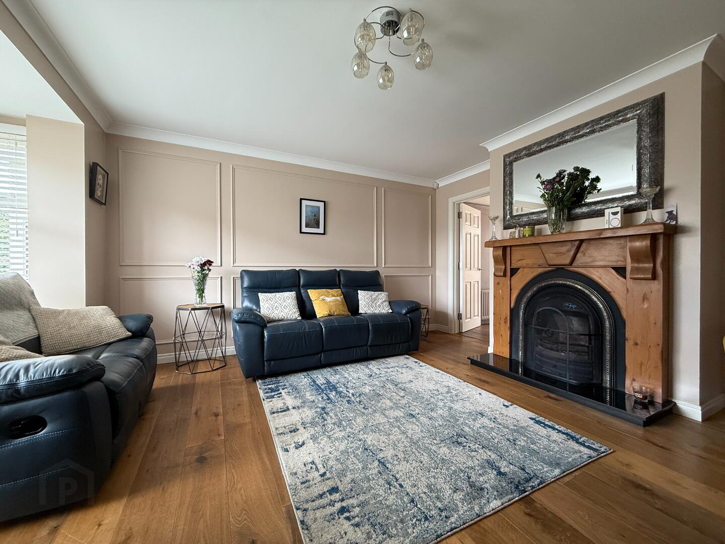 2 Greenvale Grove 5 of 39