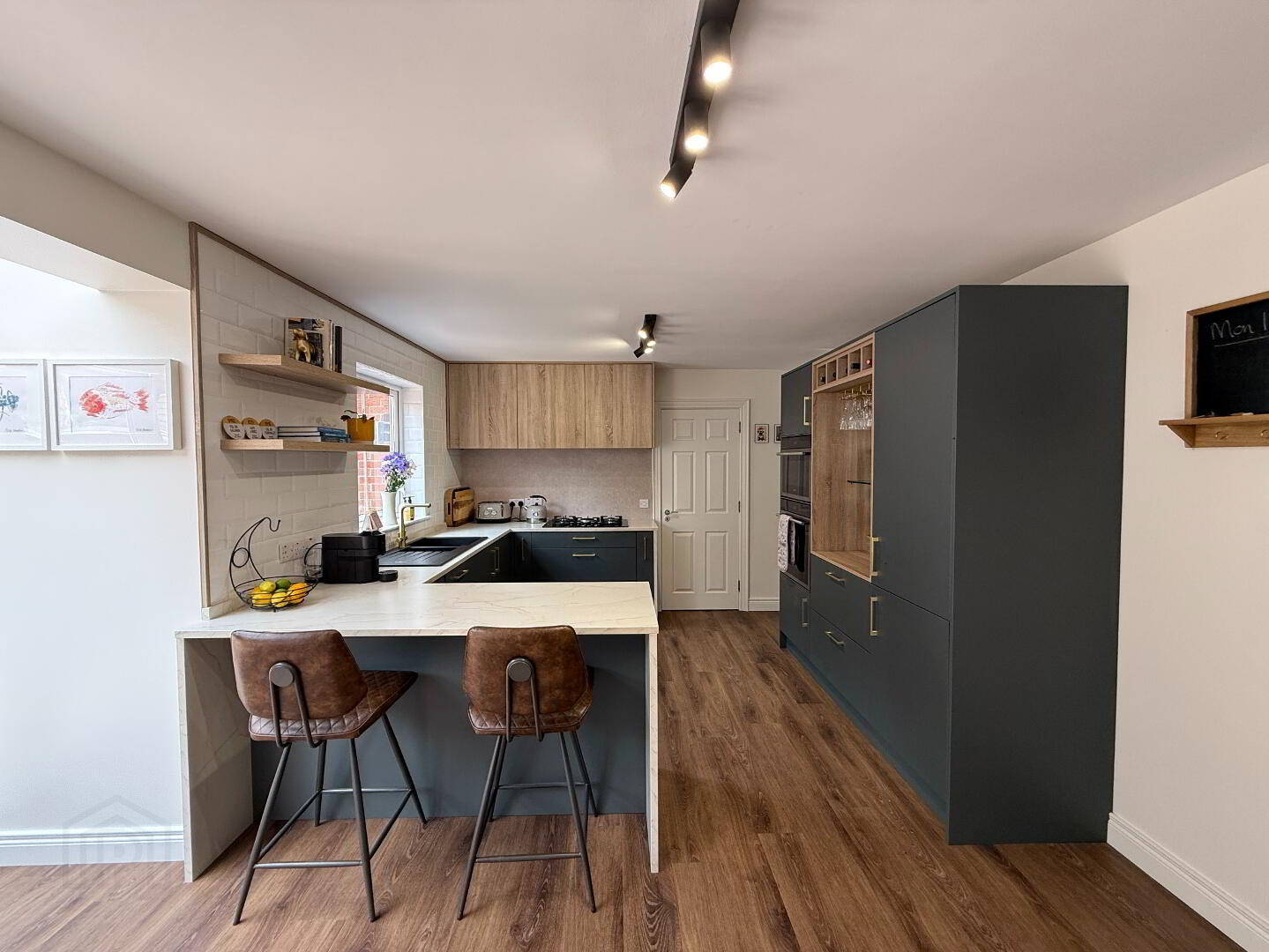 2 Greenvale Grove 12 of 39