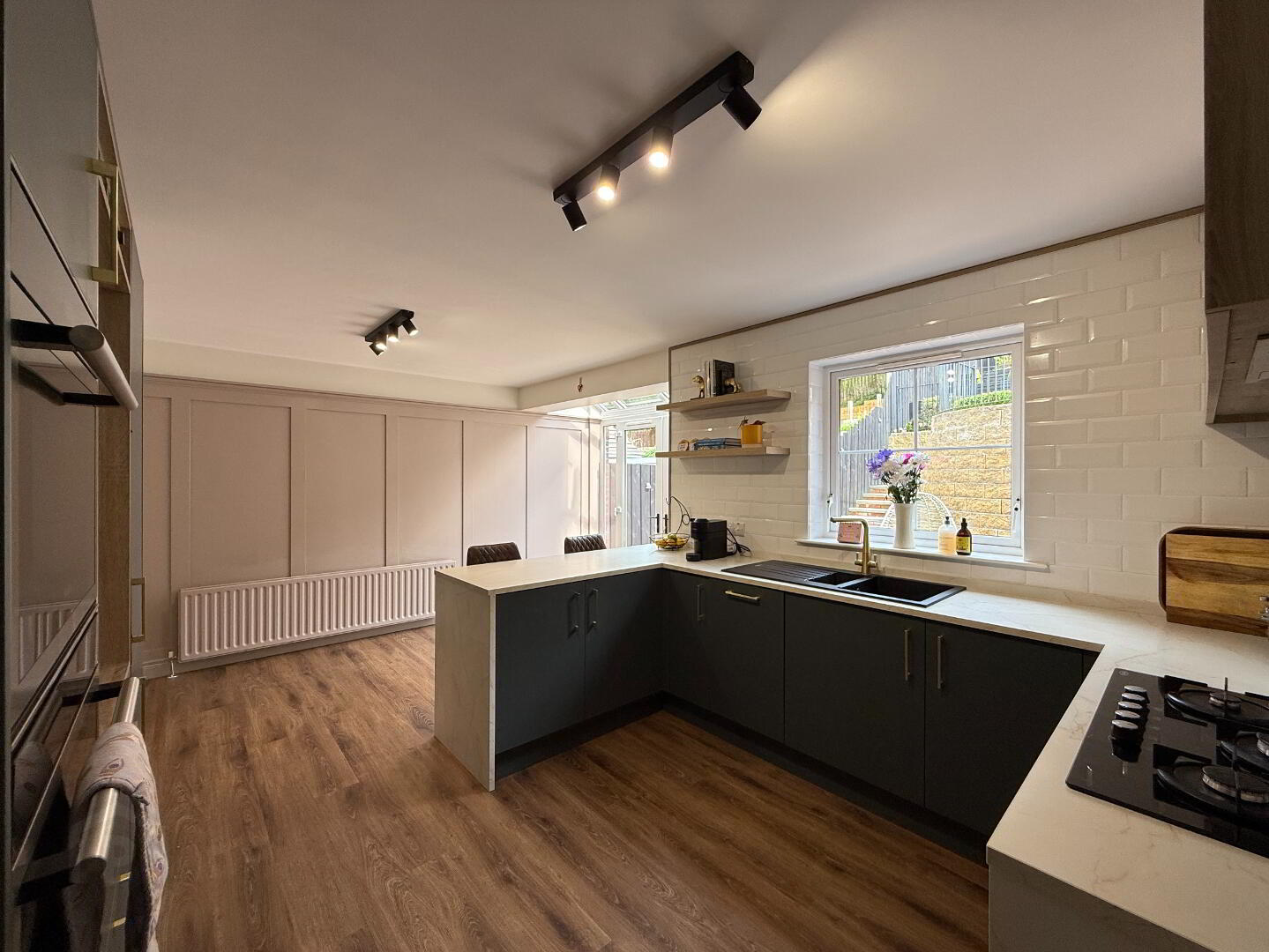 2 Greenvale Grove 14 of 39
