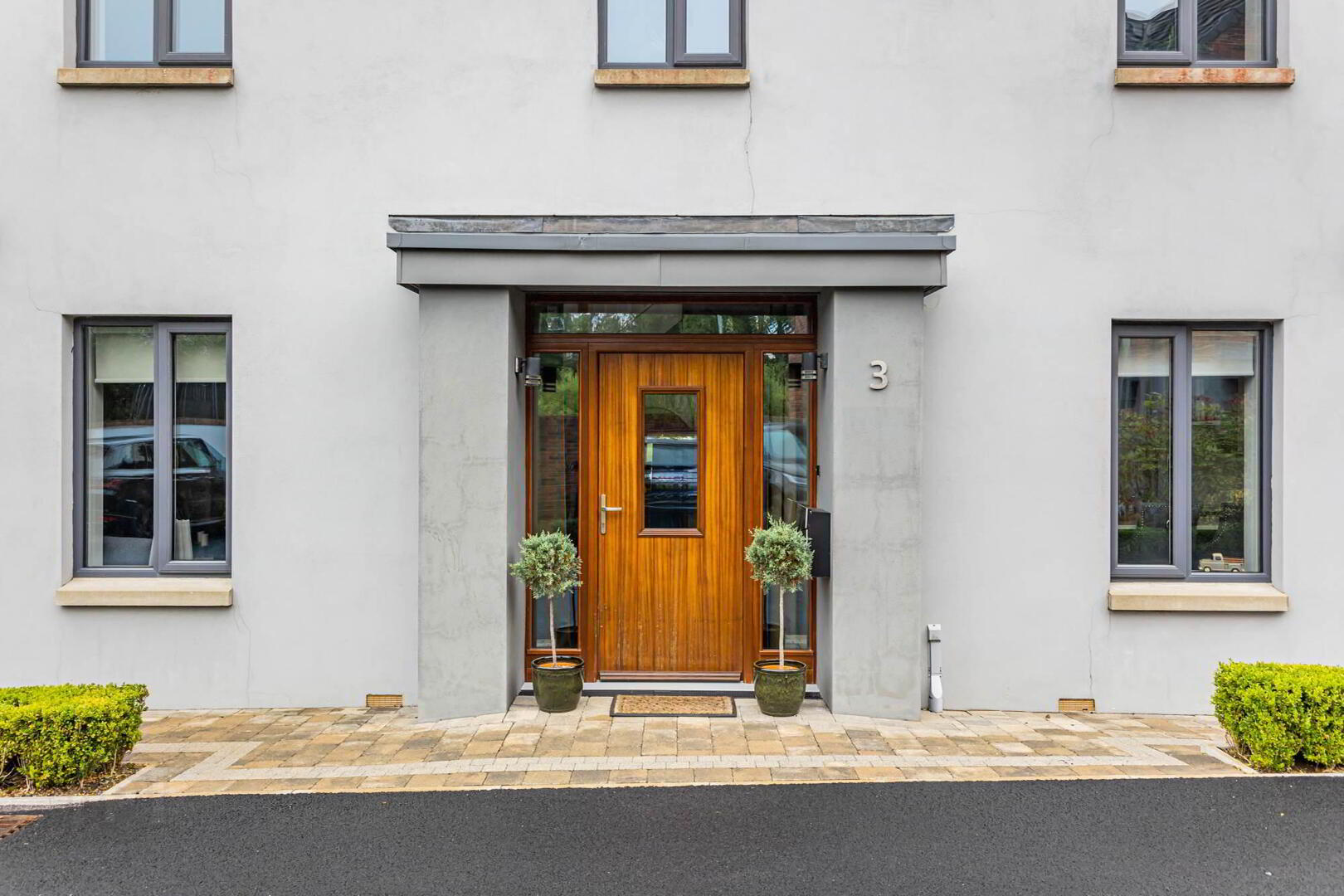 property description image