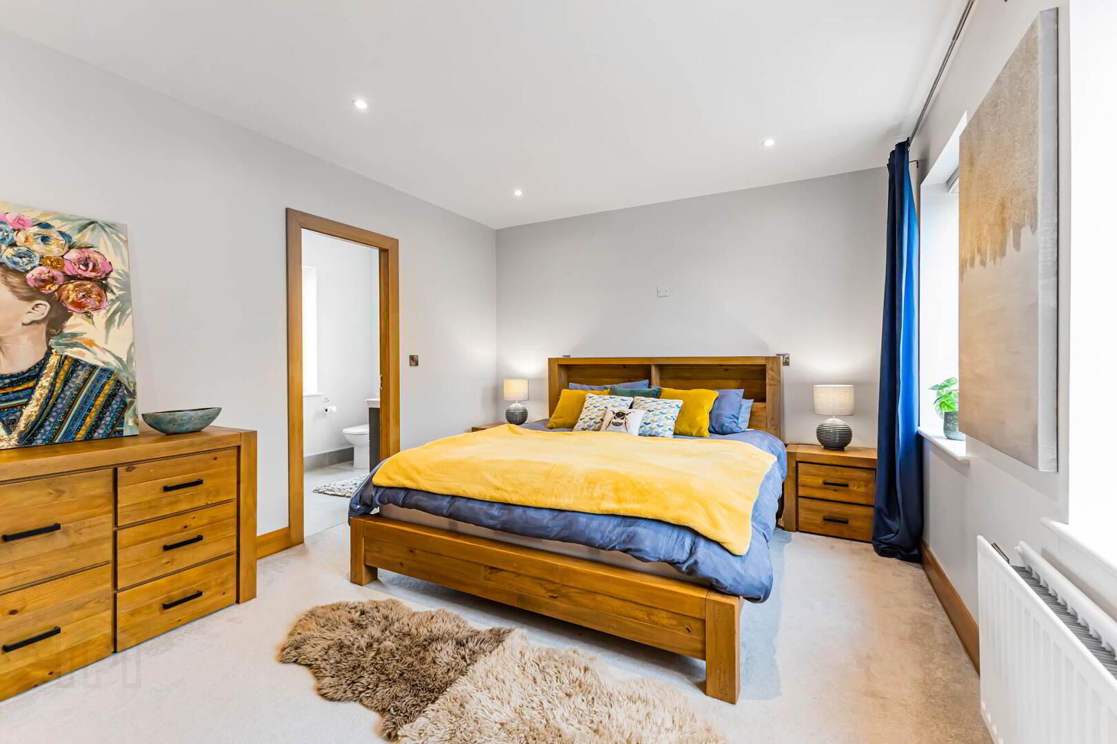 3 Charlottes Court 14 of 29