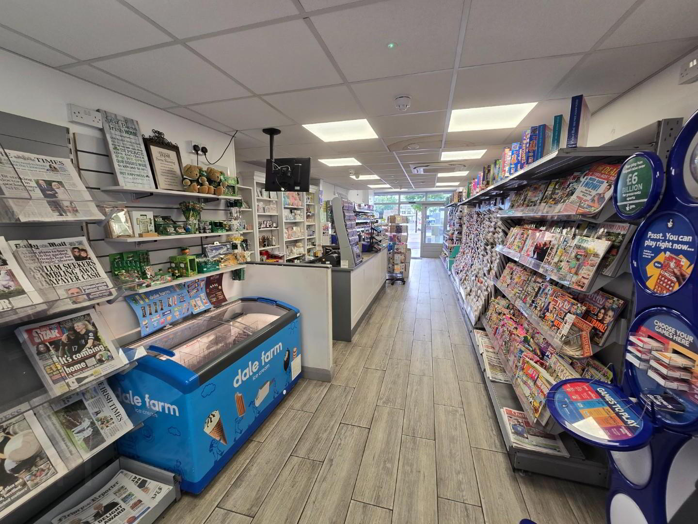 High Specification Commercial/ Retail Unit, 13 The Square 5 of 12