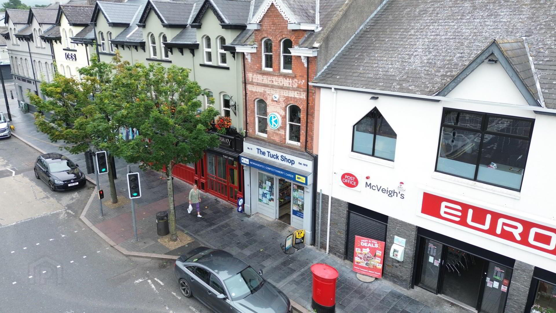 High Specification Commercial/ Retail Unit, 13 The Square 11 of 12