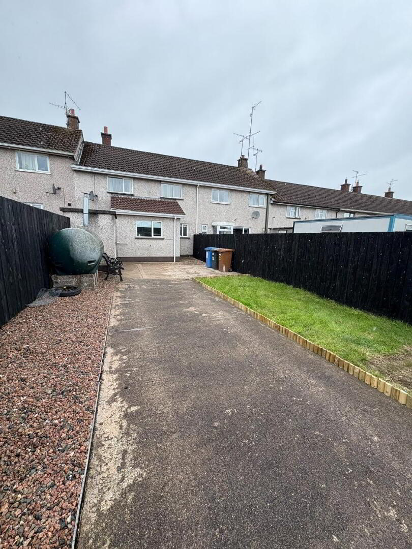 22 Bernagh Gardens 14 of 14