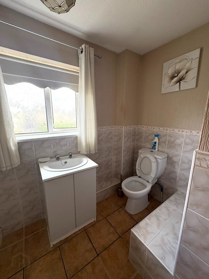 22 Bernagh Gardens 13 of 14