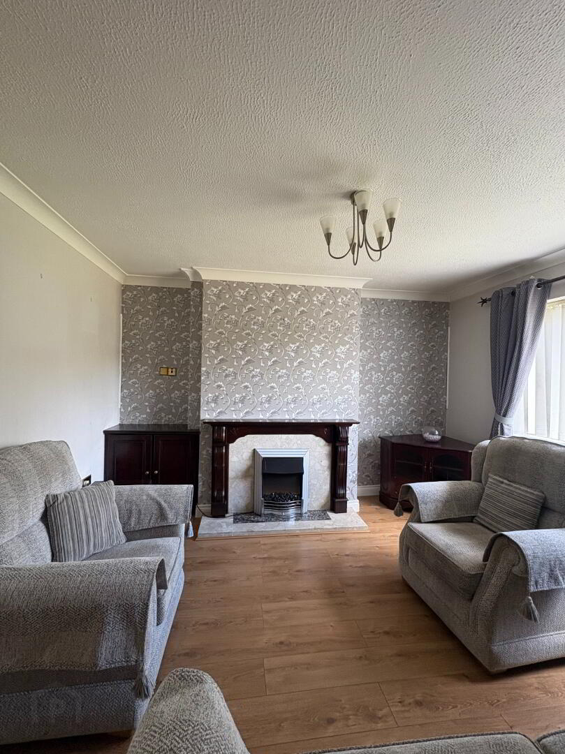 22 Bernagh Gardens 3 of 14