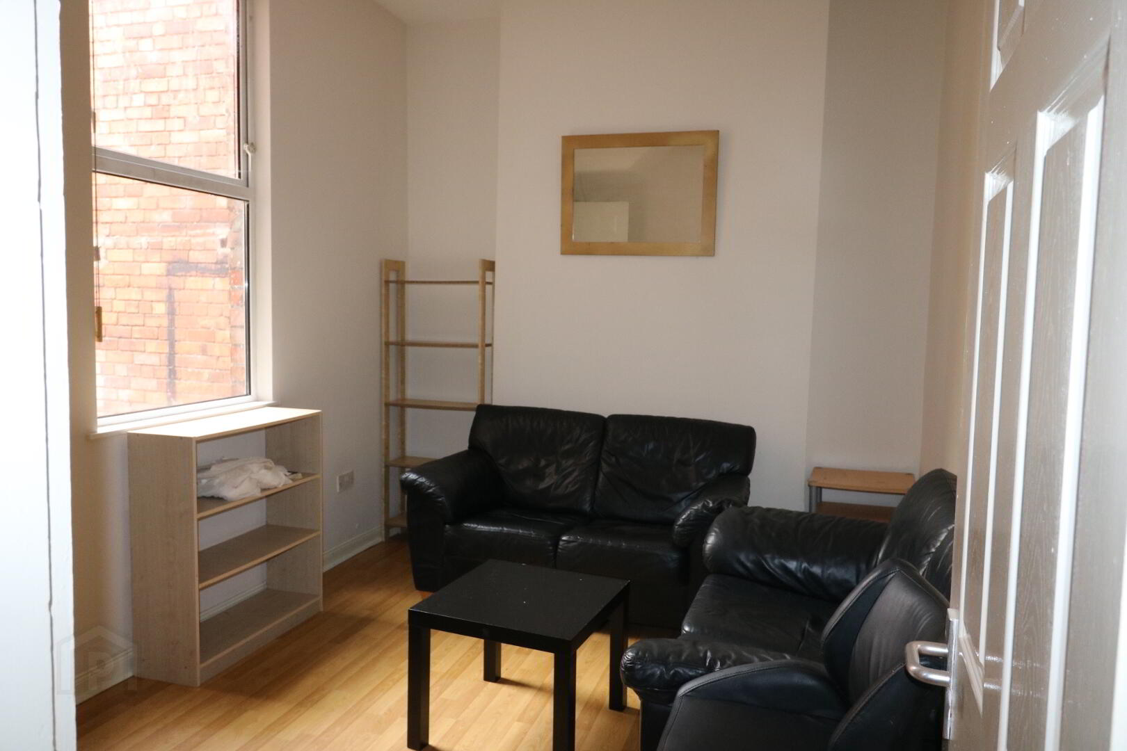41 Delhi Street 1 of 16
