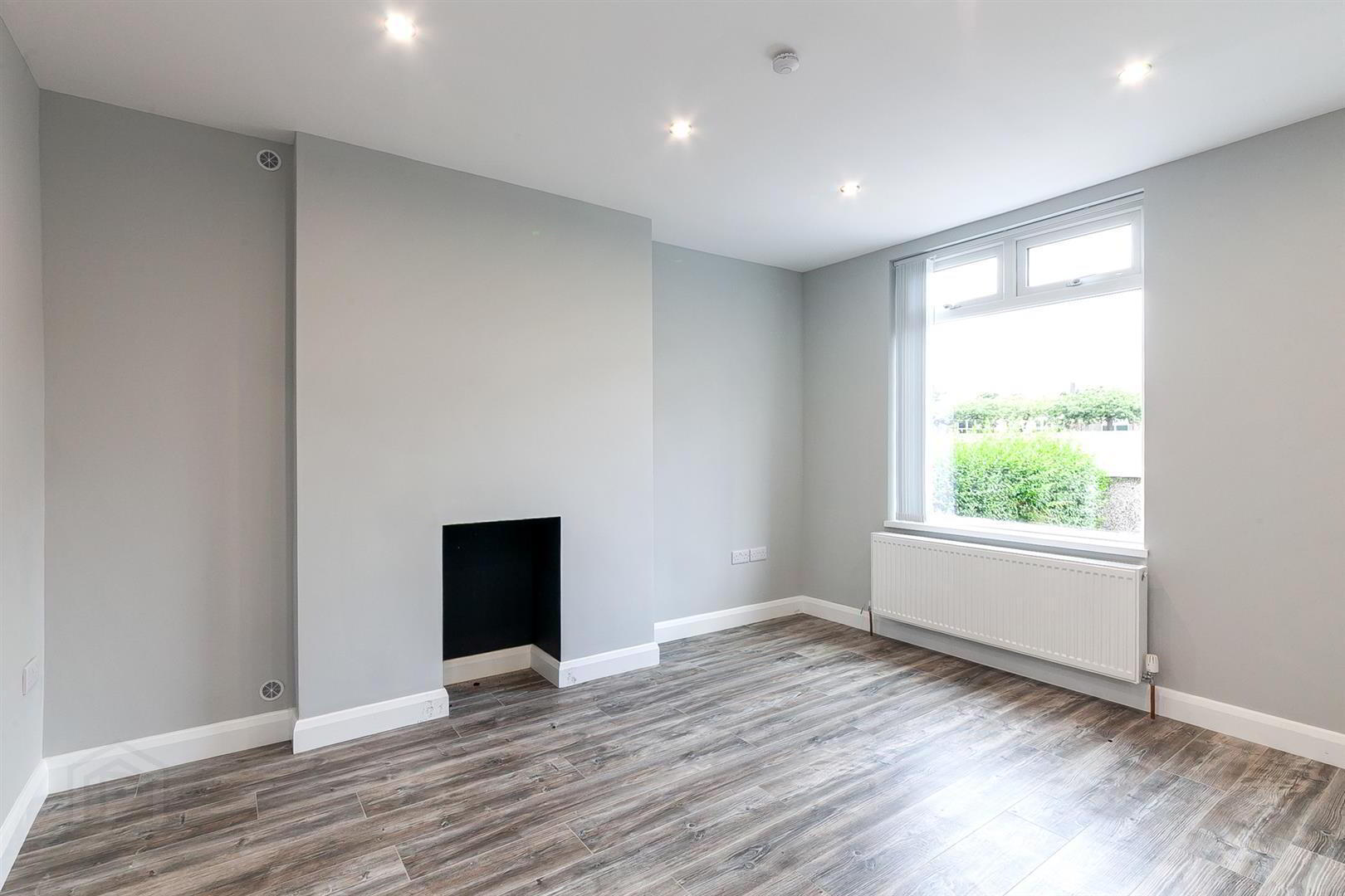 49 Doagh Road 4 of 18