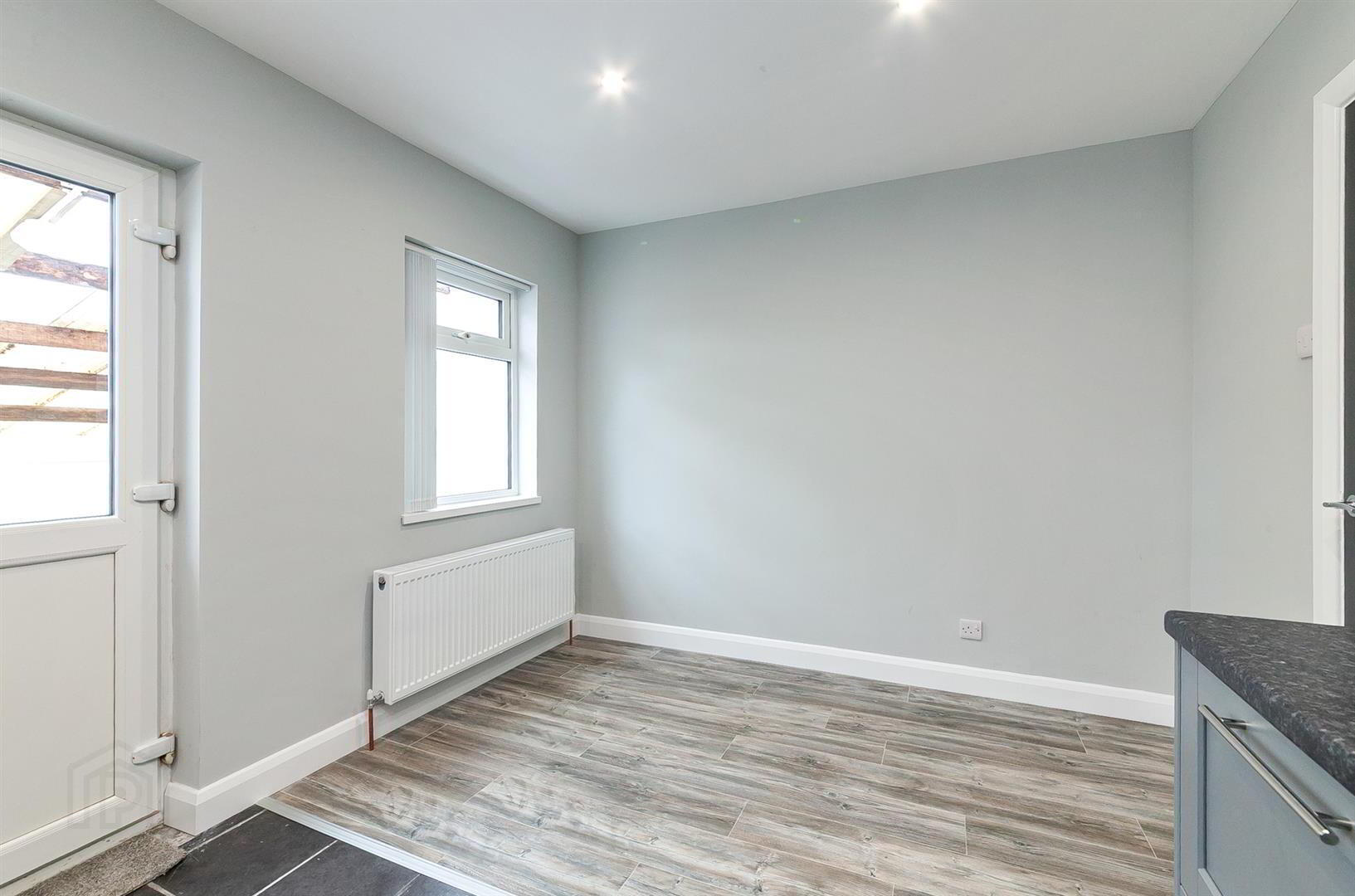 49 Doagh Road 8 of 18
