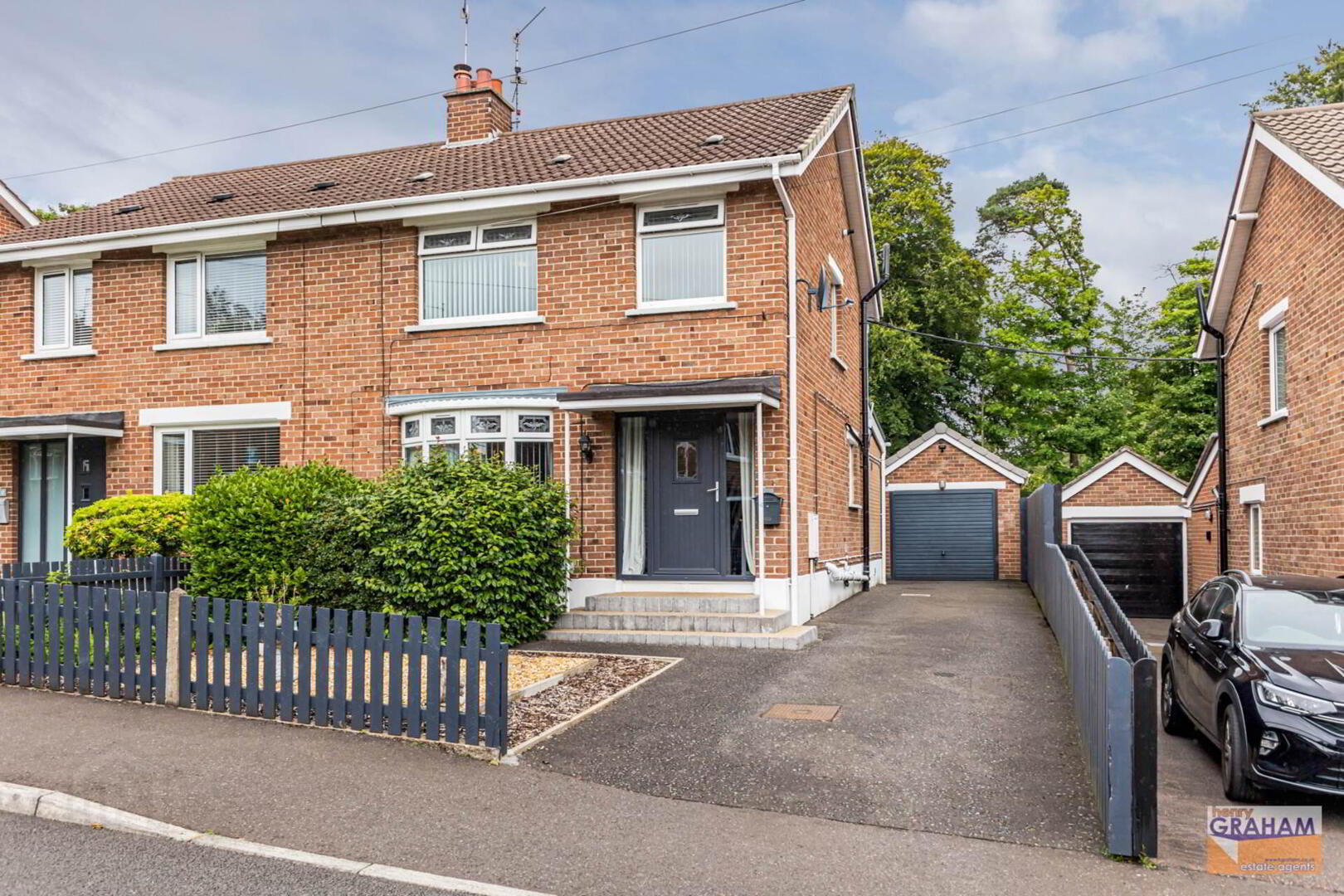 10 Beechdene Gardens 1 of 26