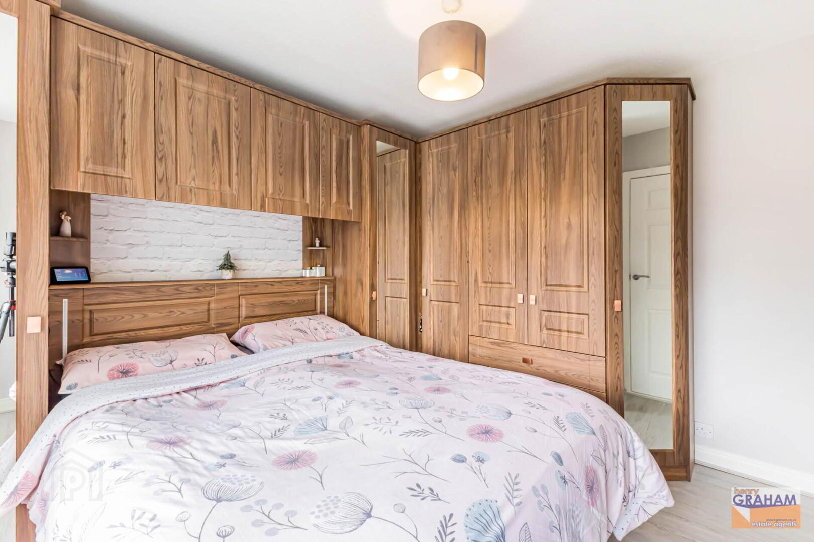 10 Beechdene Gardens 16 of 26