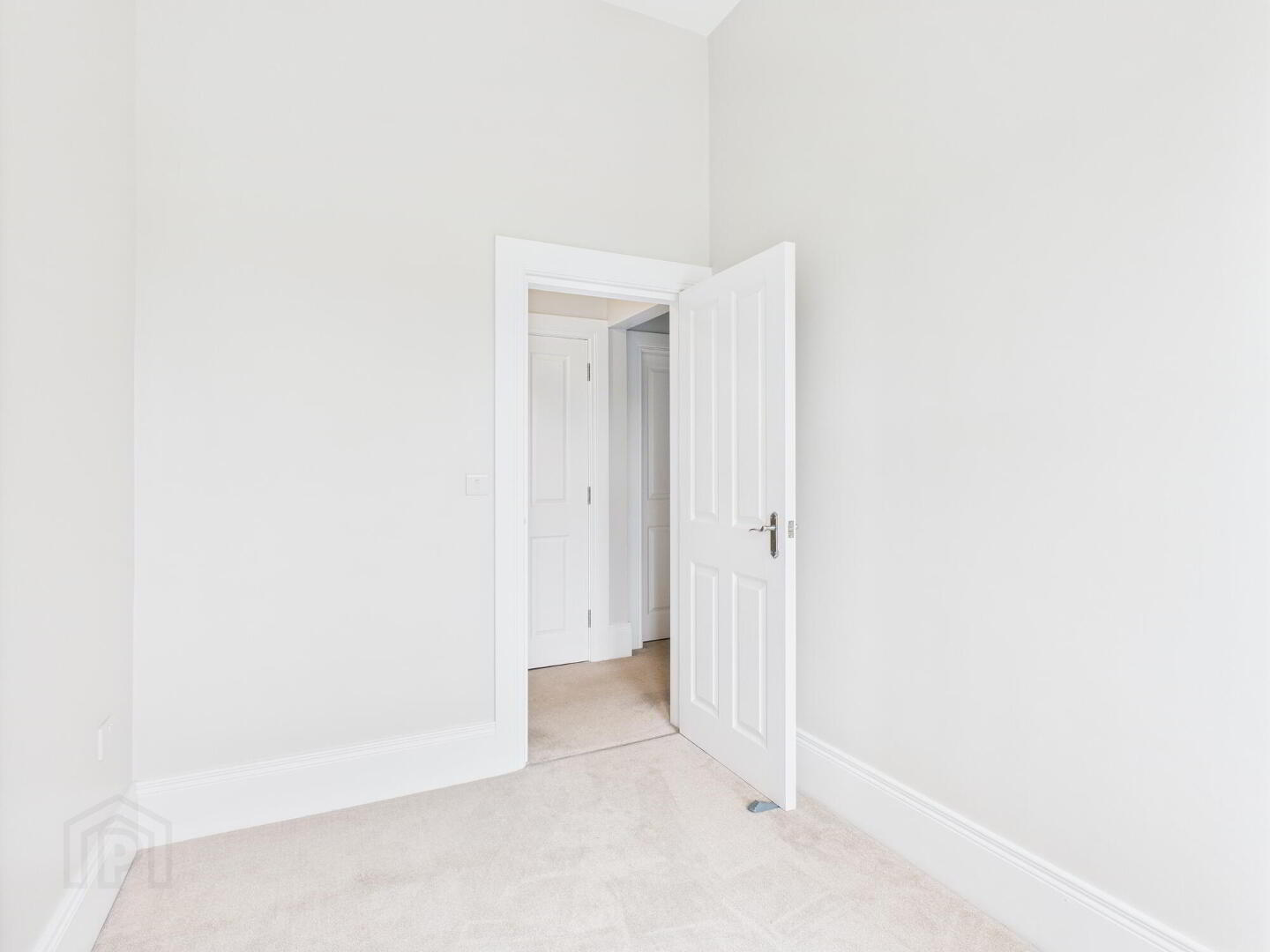 Ravenhill Terrace, 258 Ravenhill Road 6 of 20