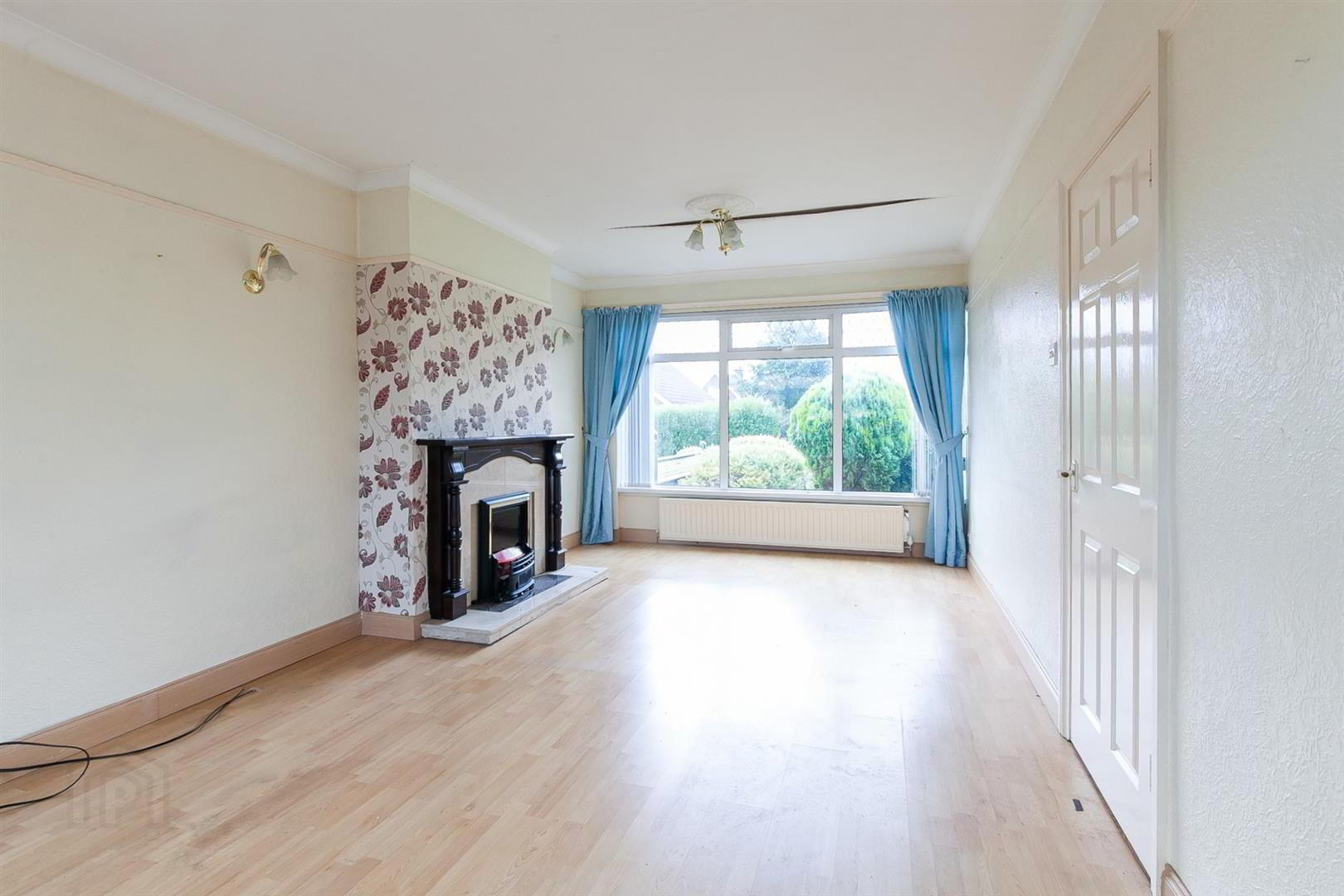 10 Ravelston Crescent 5 of 19