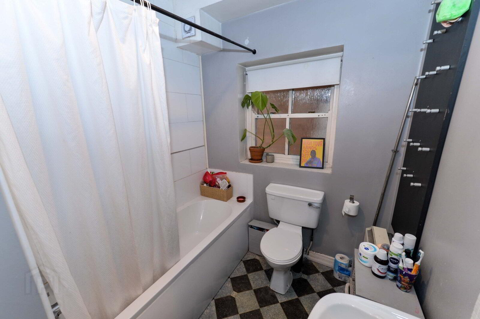 Apartment 17 48 Rossmore Drive 7 of 10