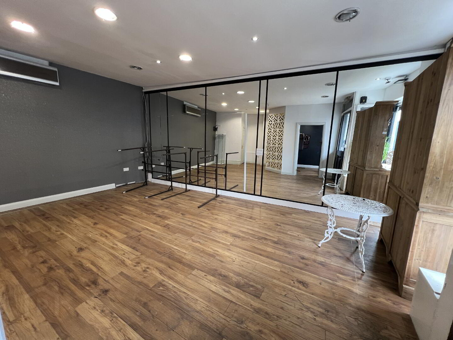 15 Charlemont Street 6 of 9