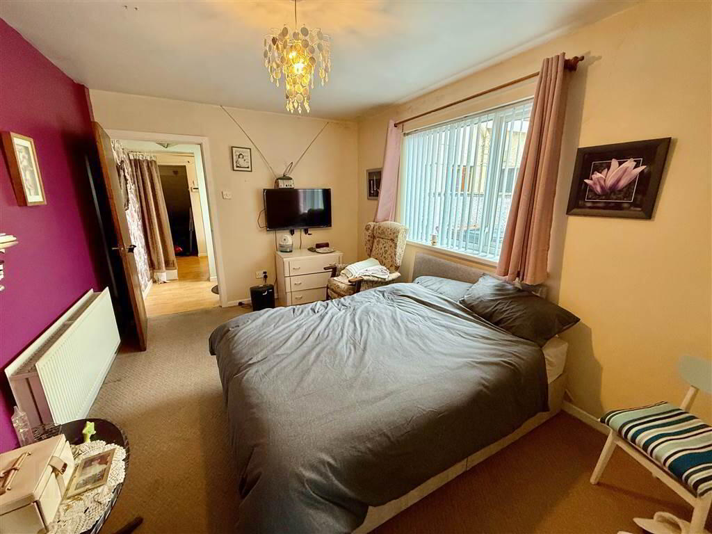 6 Downshire Parade 8 of 13